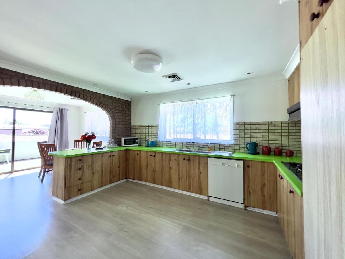 Albury Garden Court Motel Εξωτερικό φωτογραφία