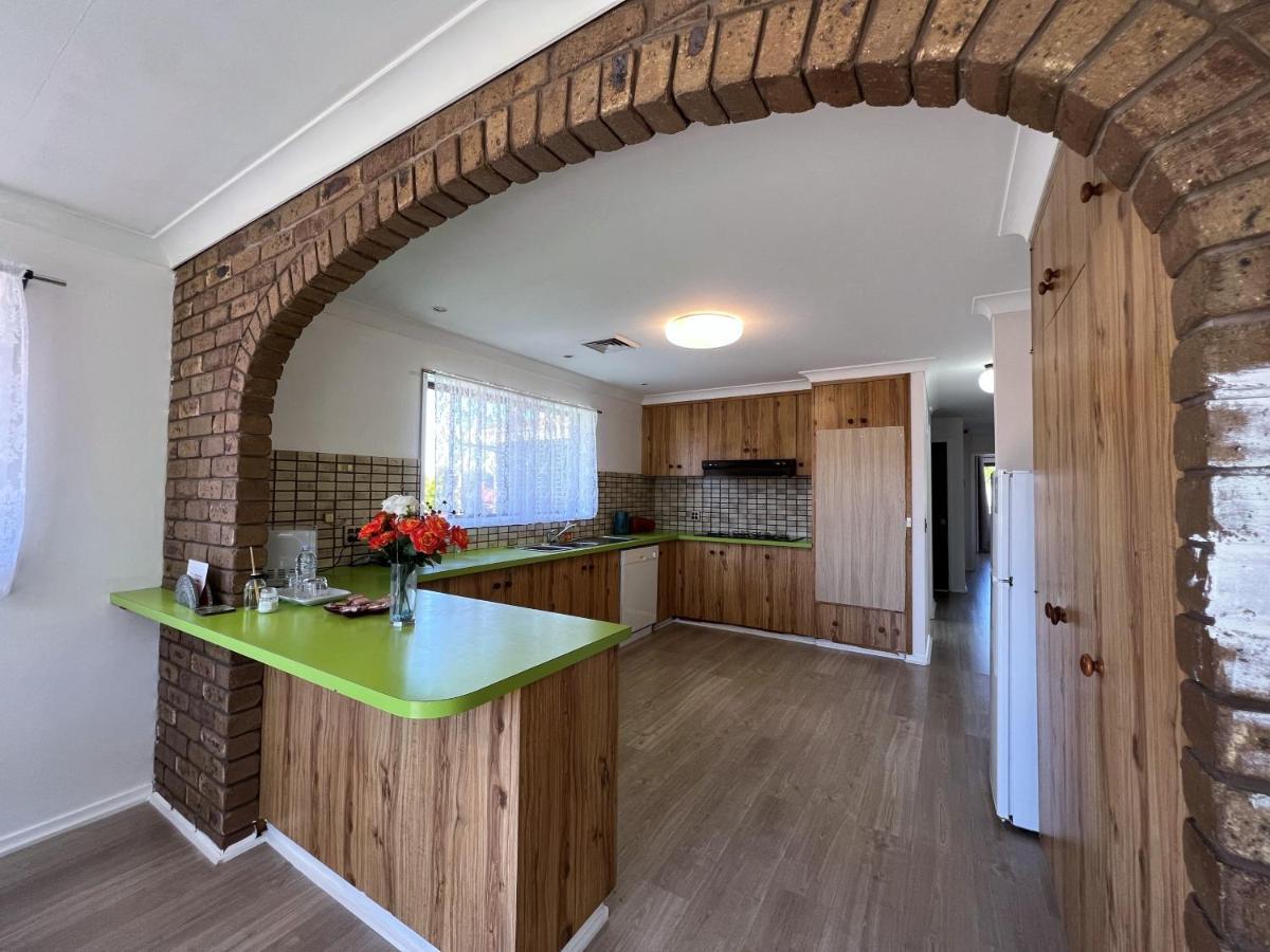 Albury Garden Court Motel Εξωτερικό φωτογραφία